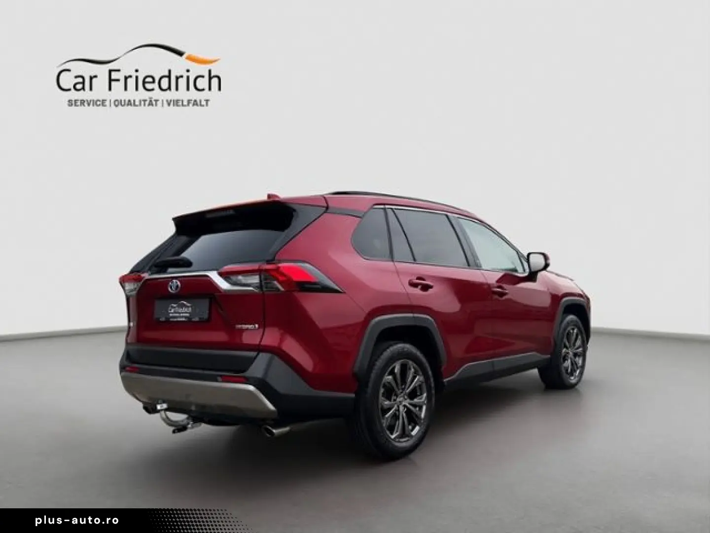 TOYOTA RAV4 Hybrid 4x4 Team Deutschland AHK