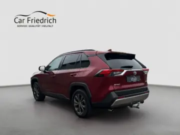 TOYOTA RAV4 Hybrid 4x4 Team Deutschland AHK