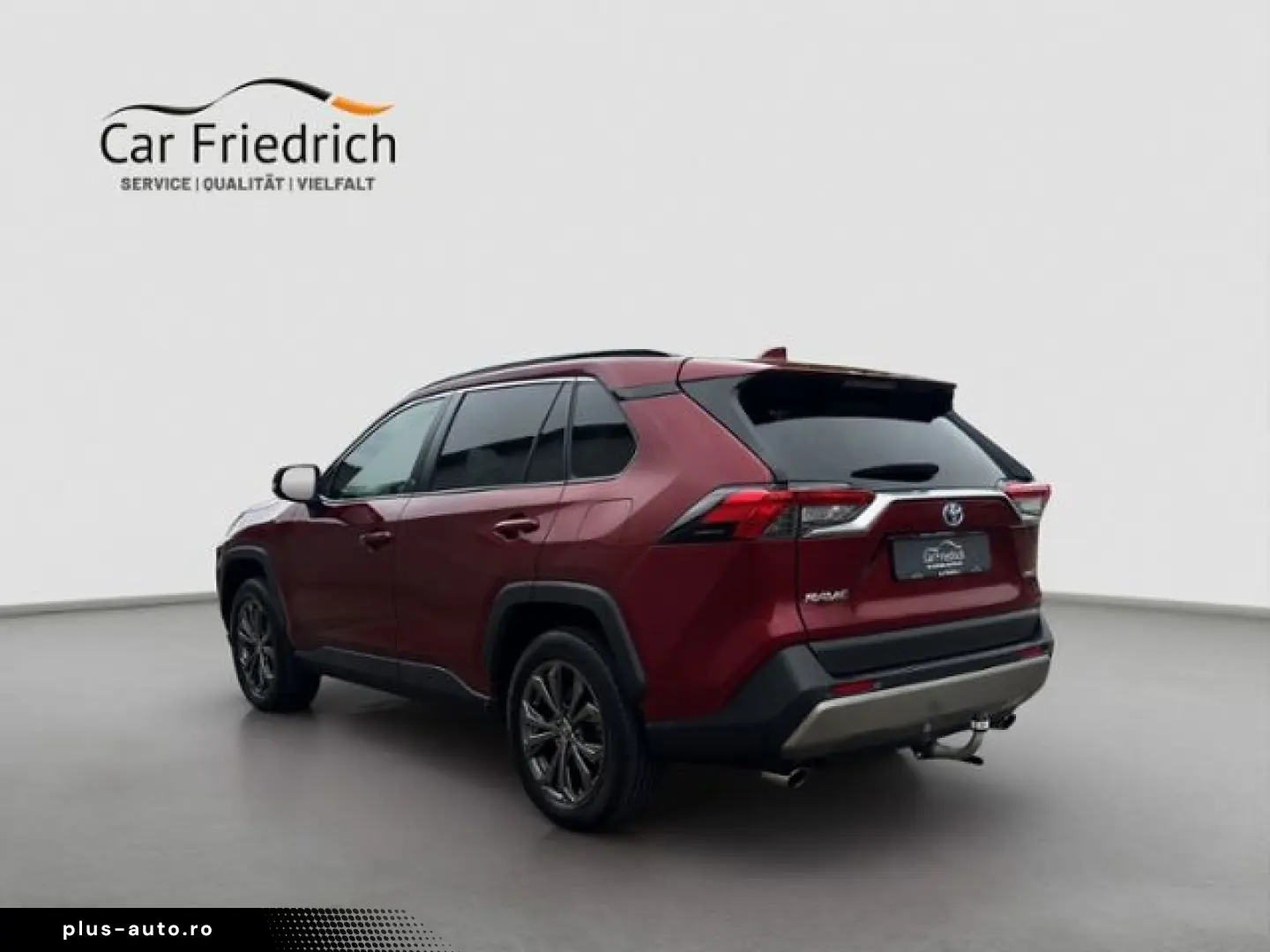 TOYOTA RAV4 Hybrid 4x4 Team Deutschland AHK