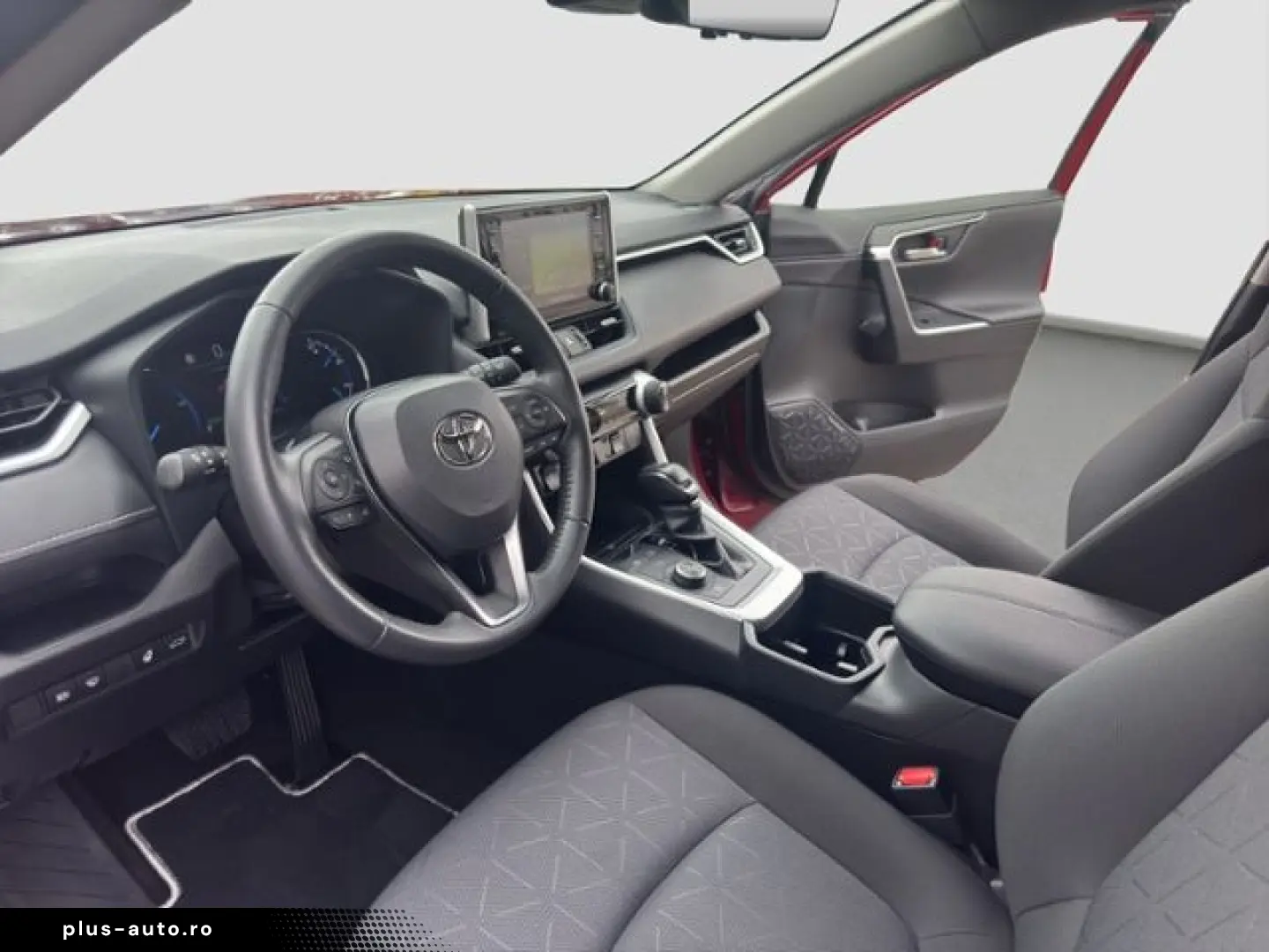 TOYOTA RAV4 Hybrid 4x4 Team Deutschland AHK