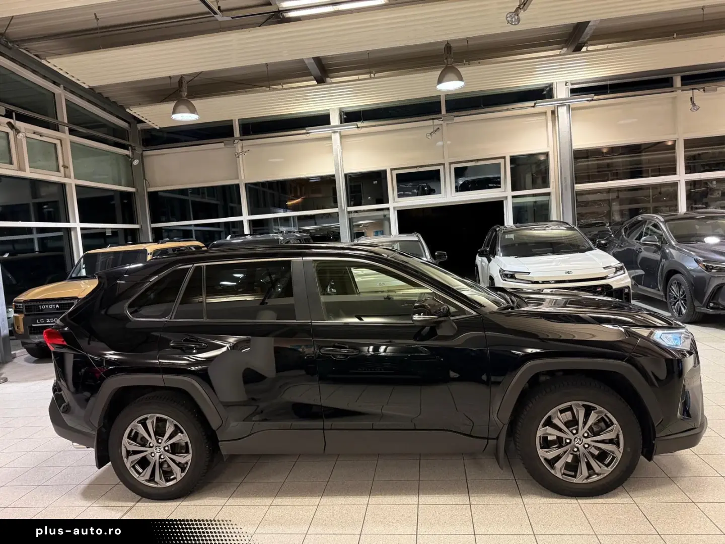 TOYOTA RAV 4 AUTOM.-4x4-LEDER-MOD. 2024-18 ZOLL-28.890-