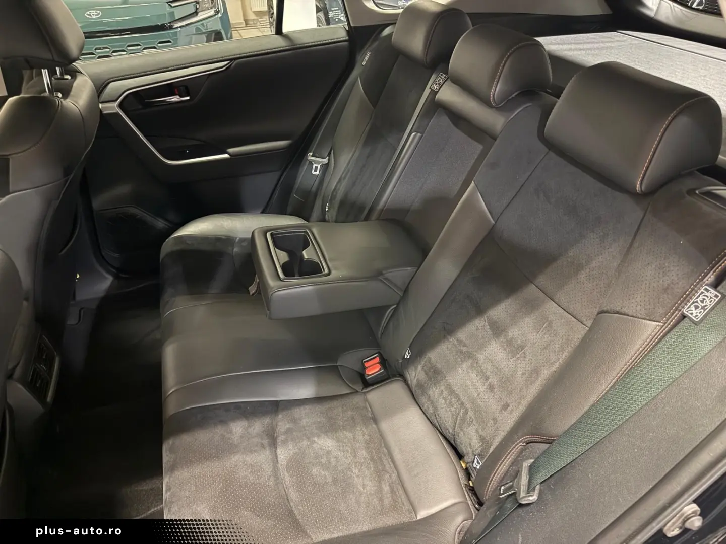 TOYOTA RAV 4 AUTOM.-4x4-LEDER-MOD. 2024-18 ZOLL-28.890-
