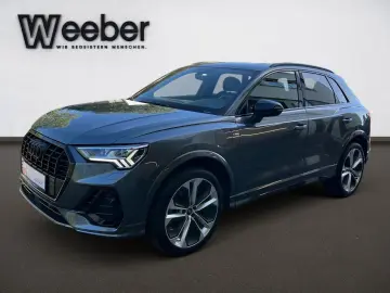 AUDI Q3 S line  AHK BLACKSTYLE KAMERA PANO SONOS