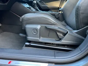 AUDI Q3 S line  AHK BLACKSTYLE KAMERA PANO SONOS