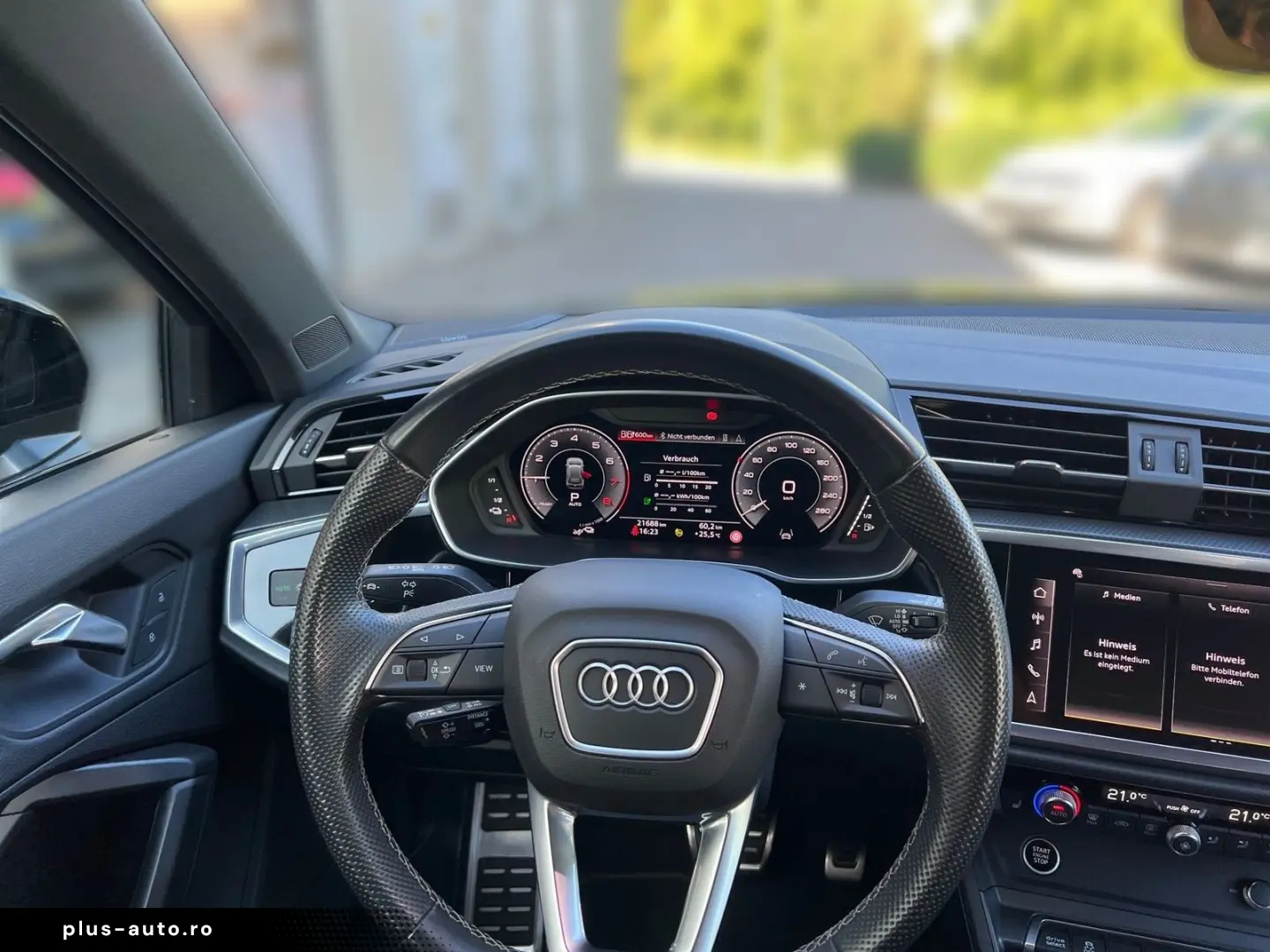 AUDI Q3 S line  AHK BLACKSTYLE KAMERA PANO SONOS