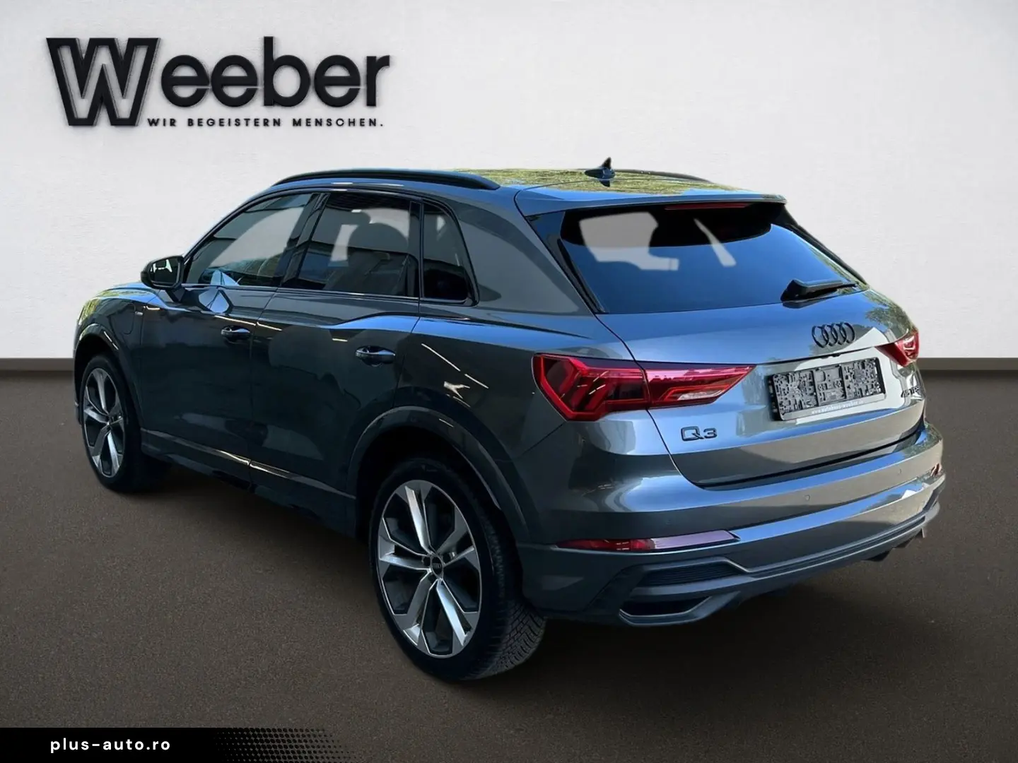 AUDI Q3 S line  AHK BLACKSTYLE KAMERA PANO SONOS