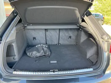 AUDI Q3 S line  AHK BLACKSTYLE KAMERA PANO SONOS
