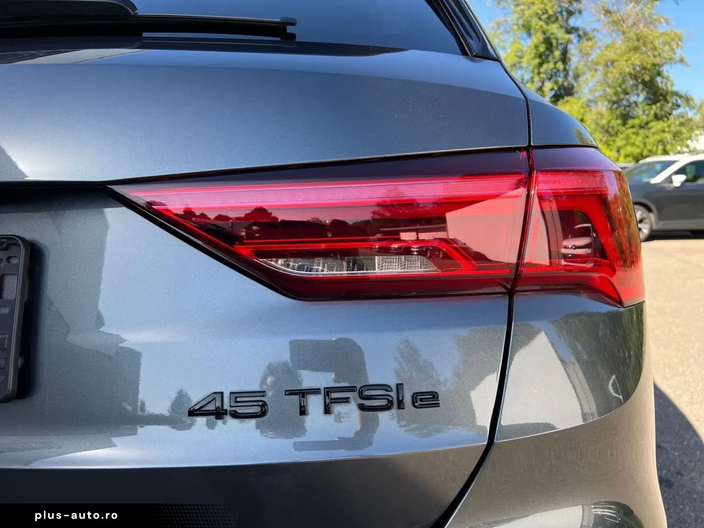 AUDI Q3 S line  AHK BLACKSTYLE KAMERA PANO SONOS