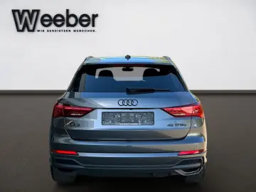 AUDI Q3 S line  AHK BLACKSTYLE KAMERA PANO SONOS