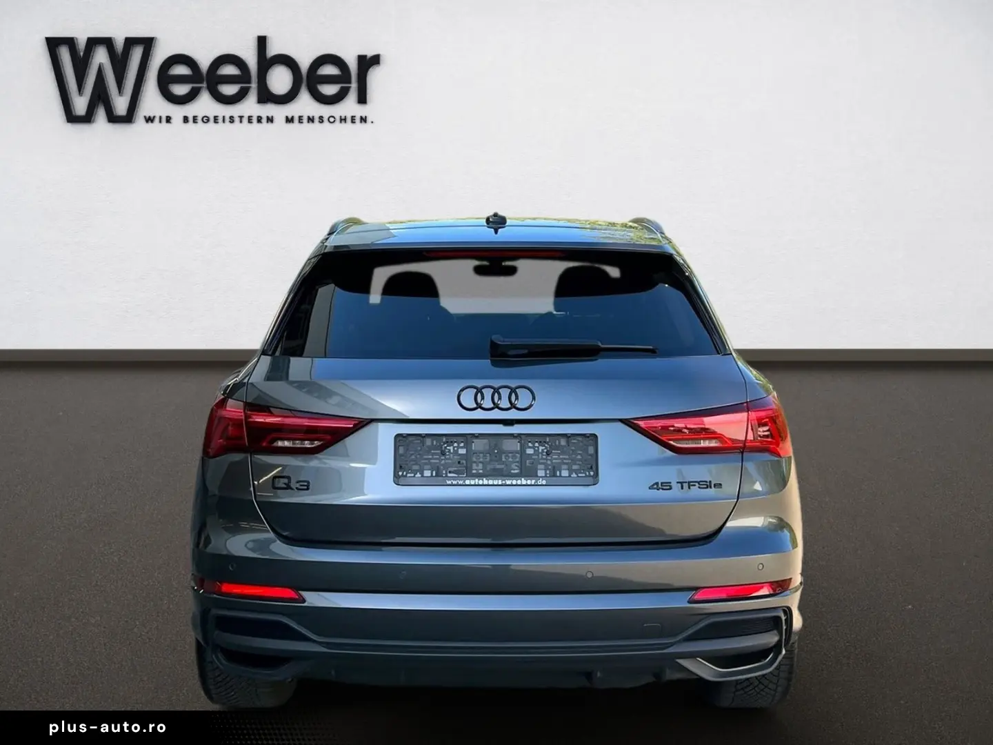 AUDI Q3 S line  AHK BLACKSTYLE KAMERA PANO SONOS