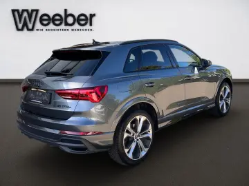 AUDI Q3 S line  AHK BLACKSTYLE KAMERA PANO SONOS