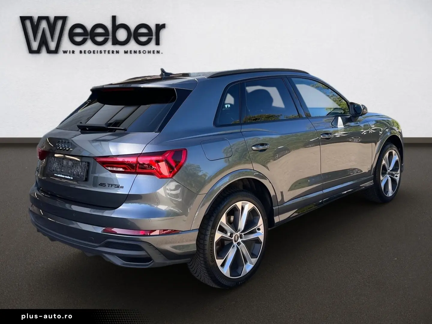 AUDI Q3 S line  AHK BLACKSTYLE KAMERA PANO SONOS