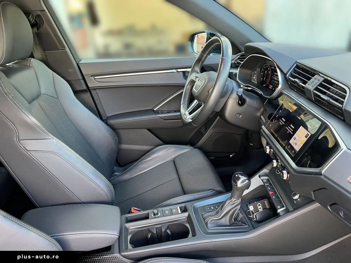 AUDI Q3 S line  AHK BLACKSTYLE KAMERA PANO SONOS