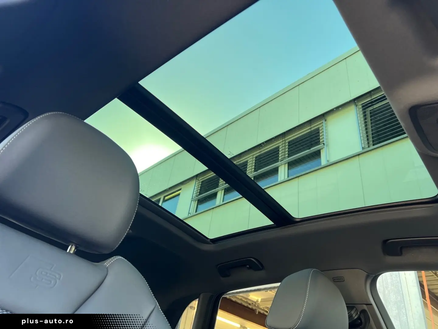 AUDI Q3 S line  AHK BLACKSTYLE KAMERA PANO SONOS