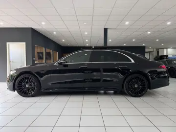 MERCEDES-BENZ S 580e 4M L  AMG EXCL  CHAUFF 3xTV PAN…