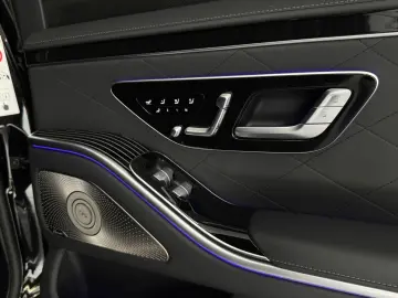 MERCEDES-BENZ S 580e 4M L  AMG EXCL  CHAUFF 3xTV PAN…