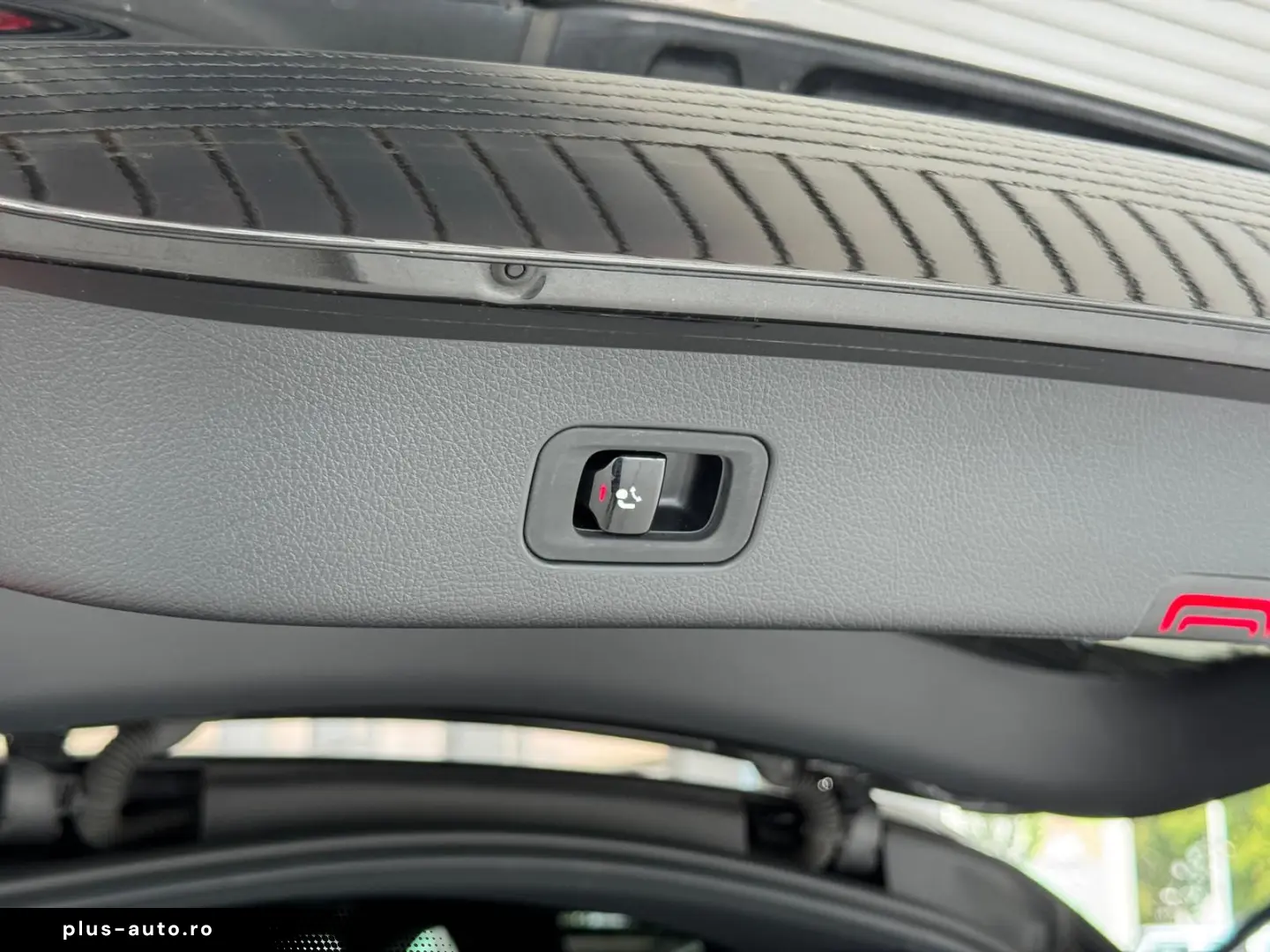 MERCEDES-BENZ GLC 300 d 3x AMG PANO DISTRO BURM MEMO&hellip;