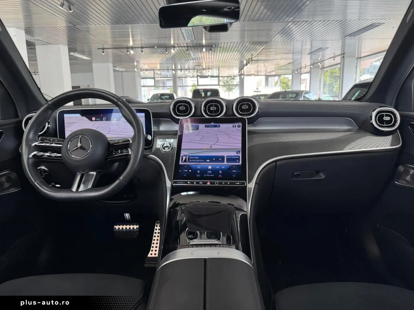 MERCEDES-BENZ GLC 300 d 3x AMG PANO DISTRO BURM MEMO&hellip;