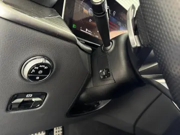 MERCEDES-BENZ GLC 300 d 3x AMG PANO DISTRO BURM MEMO…