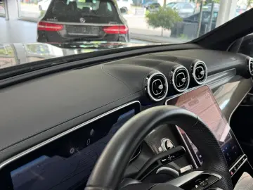 MERCEDES-BENZ GLC 300 d 3x AMG PANO DISTRO BURM MEMO…