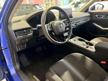 HONDA Civic Lim. 5-trg. e HEV Elegance