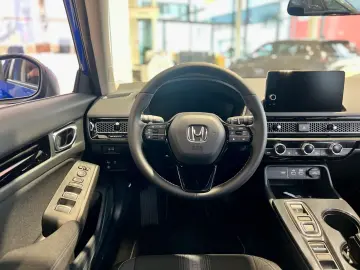 HONDA Civic Lim. 5-trg. e HEV Elegance