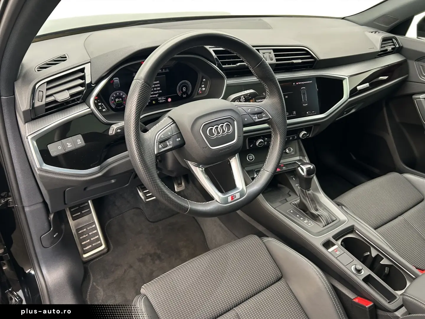 AUDI Q3 Sportback 40 TFSI qu 2x S line S tro Pano LED