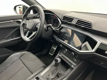AUDI Q3 Sportback 40 TFSI qu 2x S line S tro Pano LED