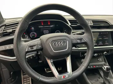 AUDI Q3 Sportback 40 TFSI qu 2x S line S tro Pano LED