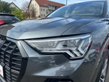 AUDI Q3 S line  AHK BLACKSTYLE PANO KAMERA MATRIX