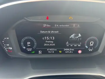 AUDI Q3 S line  AHK BLACKSTYLE PANO KAMERA MATRIX