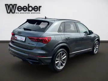 AUDI Q3 S line  AHK BLACKSTYLE PANO KAMERA MATRIX