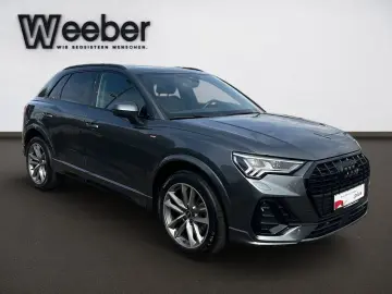 AUDI Q3 S line  AHK BLACKSTYLE PANO KAMERA MATRIX
