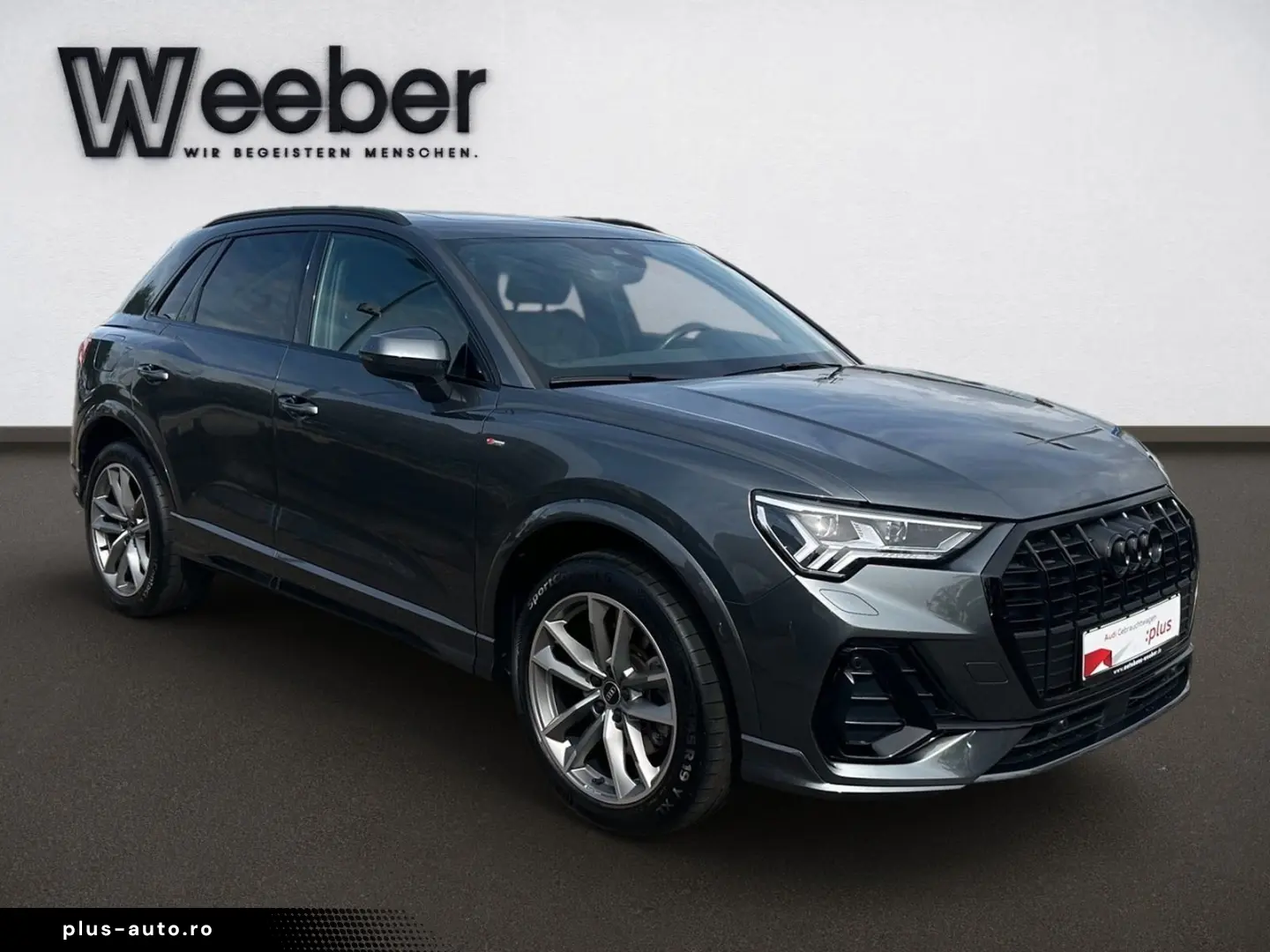 AUDI Q3 S line  AHK BLACKSTYLE PANO KAMERA MATRIX