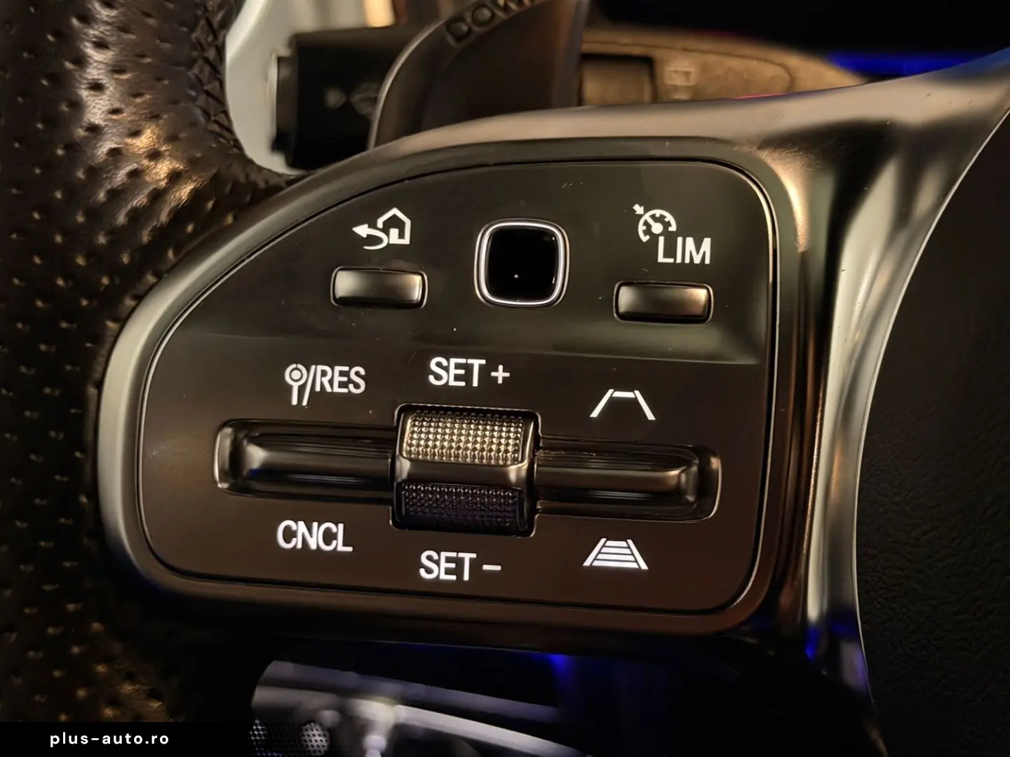 MERCEDES-BENZ G 63 AMG Superior Night- & Performance