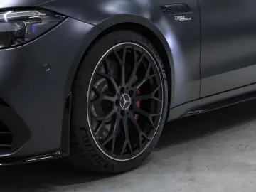 MERCEDES-BENZ C 63 AMG S E Performance Night Burmester Pano