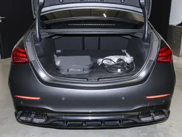 MERCEDES-BENZ C 63 AMG S E Performance Night Burmester Pano