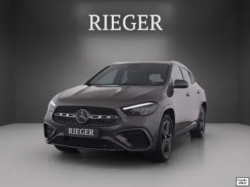 MERCEDES-BENZ GLA 250 e AMG Keyless SHZ LED MBUX 19