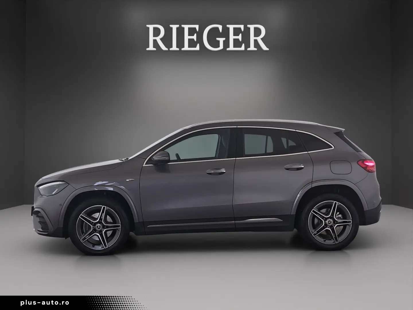 MERCEDES-BENZ GLA 250 e AMG Keyless SHZ LED MBUX 19