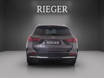 MERCEDES-BENZ GLA 250 e AMG Keyless SHZ LED MBUX 19