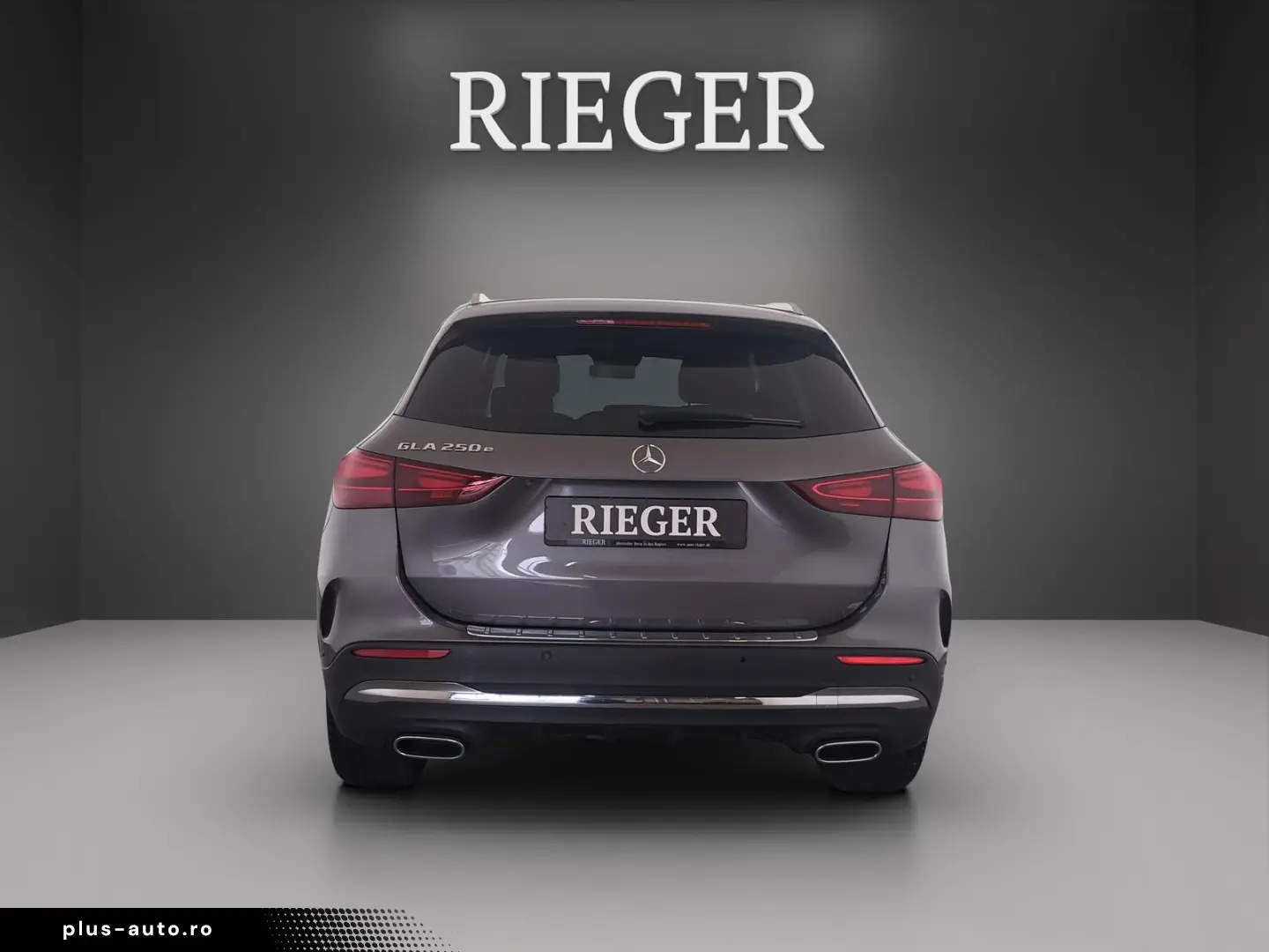 MERCEDES-BENZ GLA 250 e AMG Keyless SHZ LED MBUX 19
