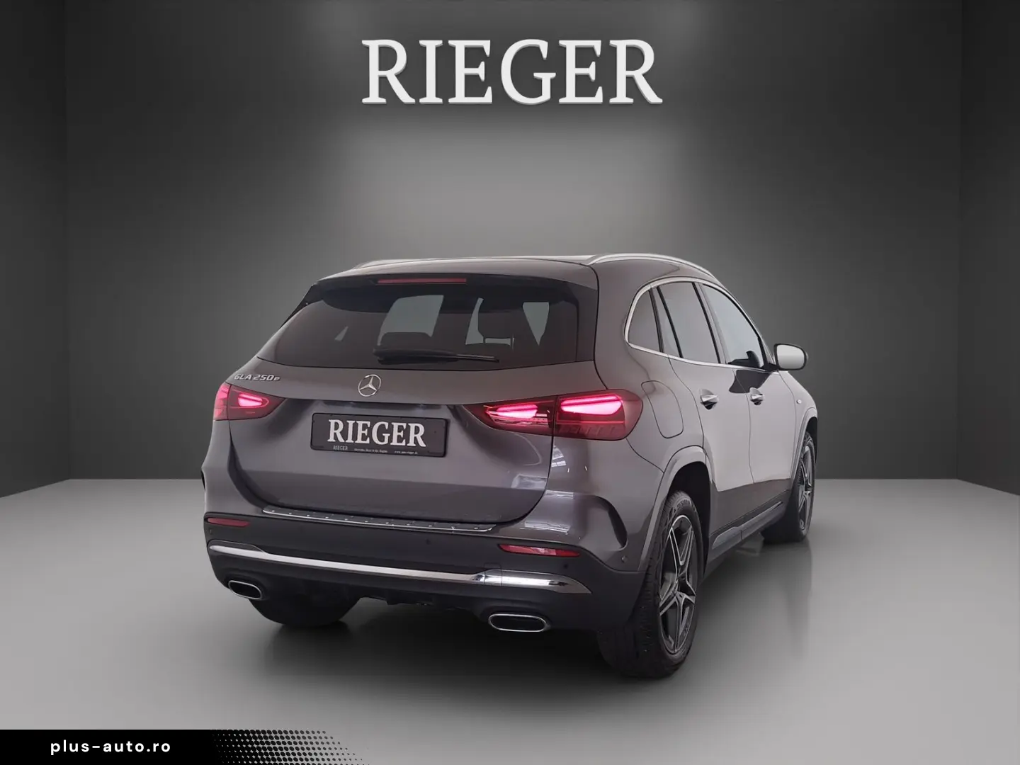 MERCEDES-BENZ GLA 250 e AMG Keyless SHZ LED MBUX 19
