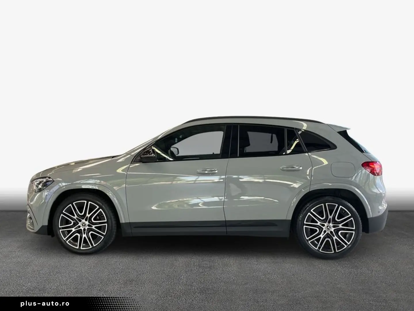 MERCEDES-BENZ GLA 200 d AMG Adva  Night Beam-LED PANO