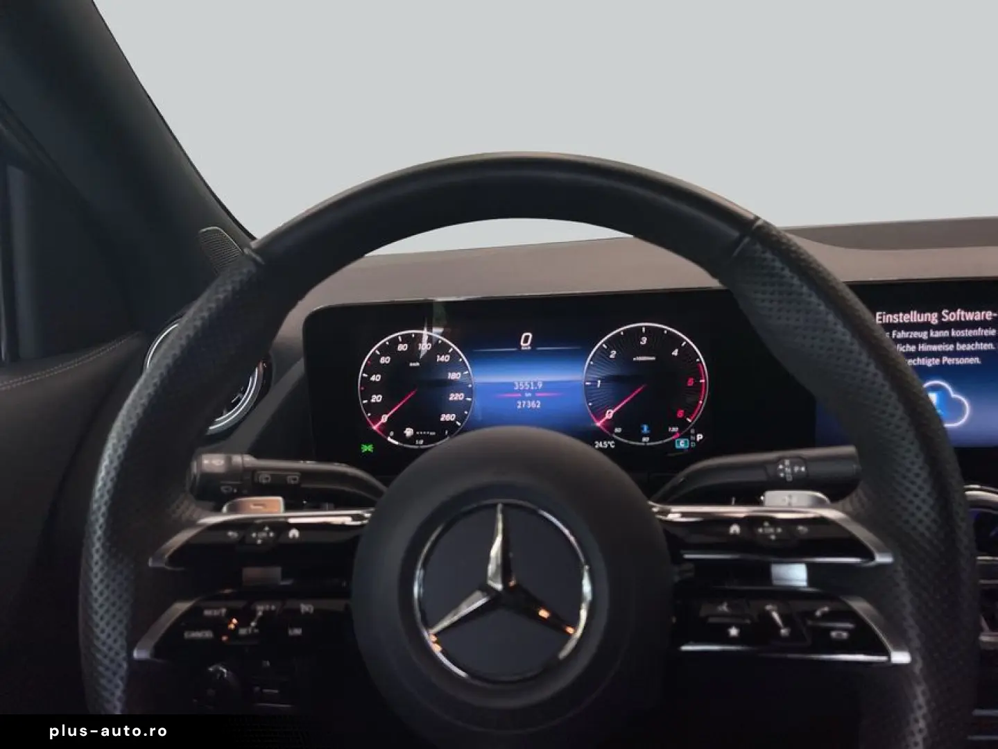 MERCEDES-BENZ GLA 200 d AMG Adva  Night Beam-LED PANO