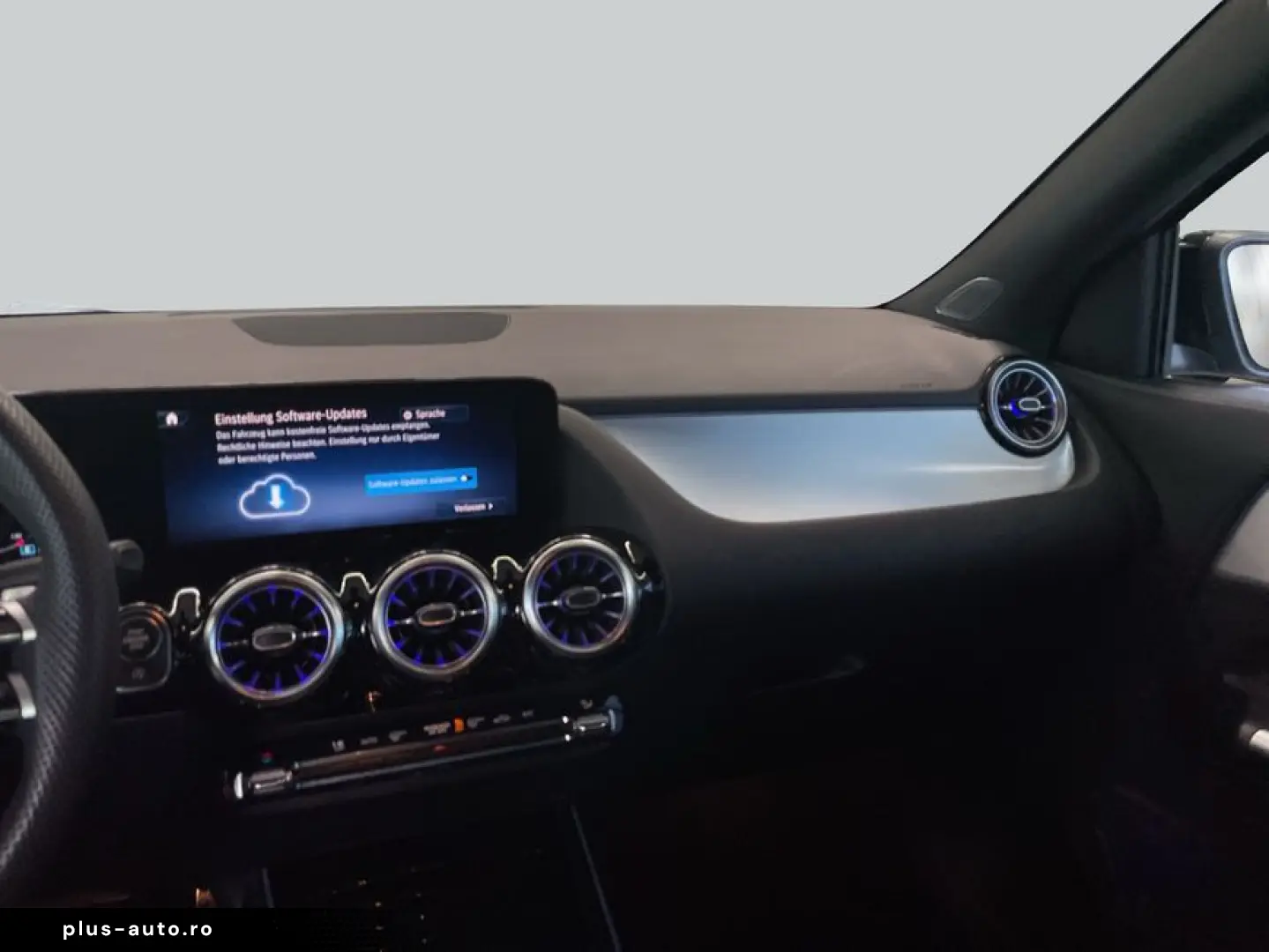 MERCEDES-BENZ GLA 200 d AMG Adva  Night Beam-LED PANO