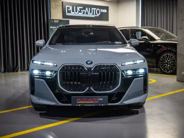BMW 740D xDrive M Sport Brooklyn Grey   Cinema