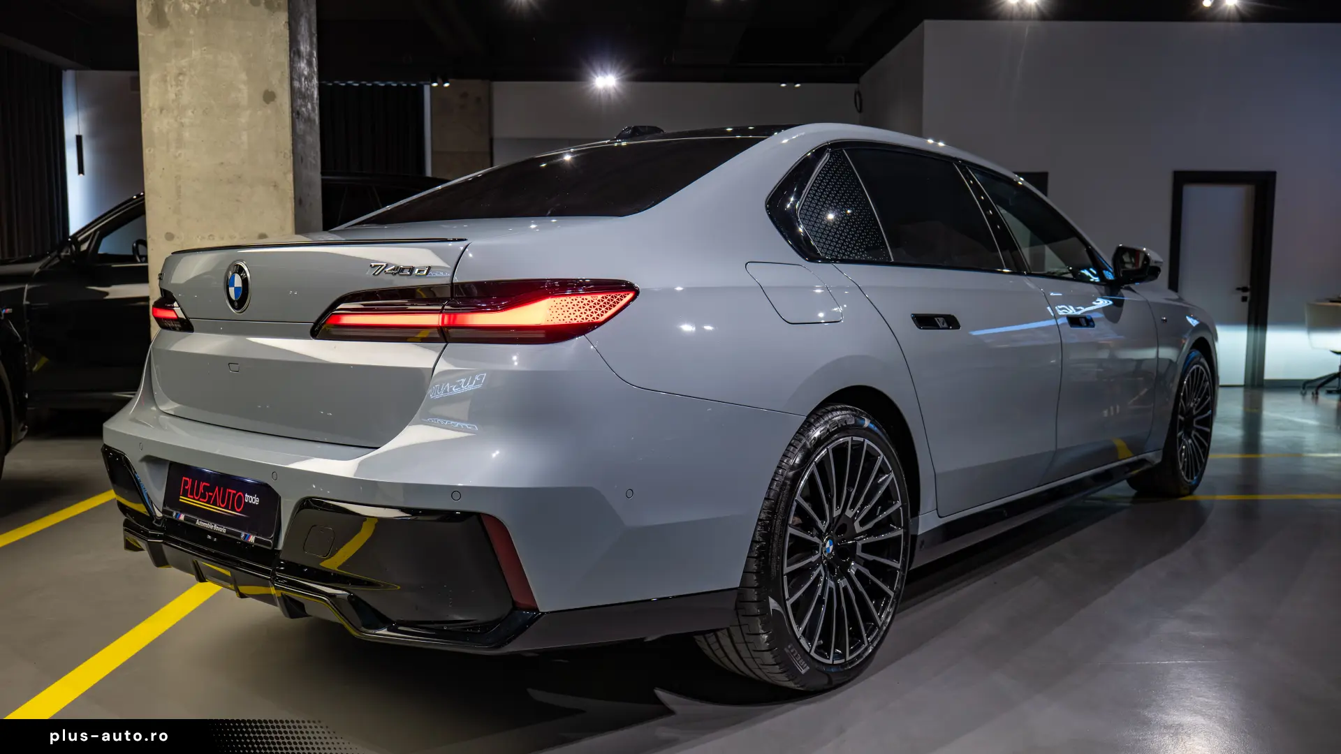 BMW 740D xDrive M Sport Brooklyn Grey   Cinema
