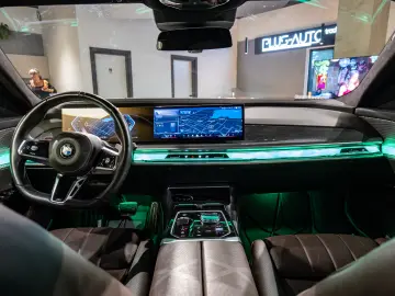 BMW 740D xDrive M Sport Brooklyn Grey   Cinema