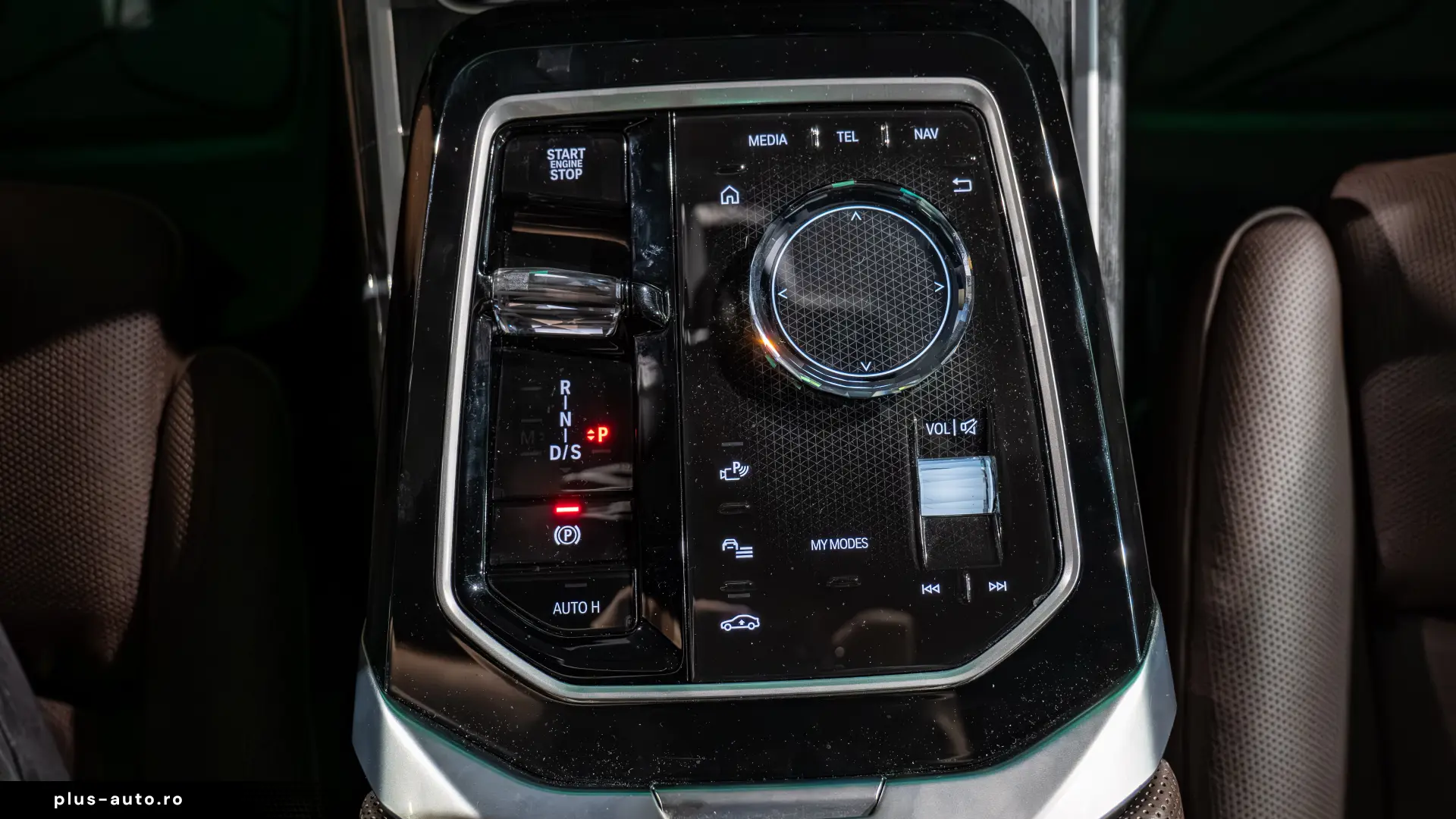 BMW 740D xDrive M Sport Brooklyn Grey   Cinema