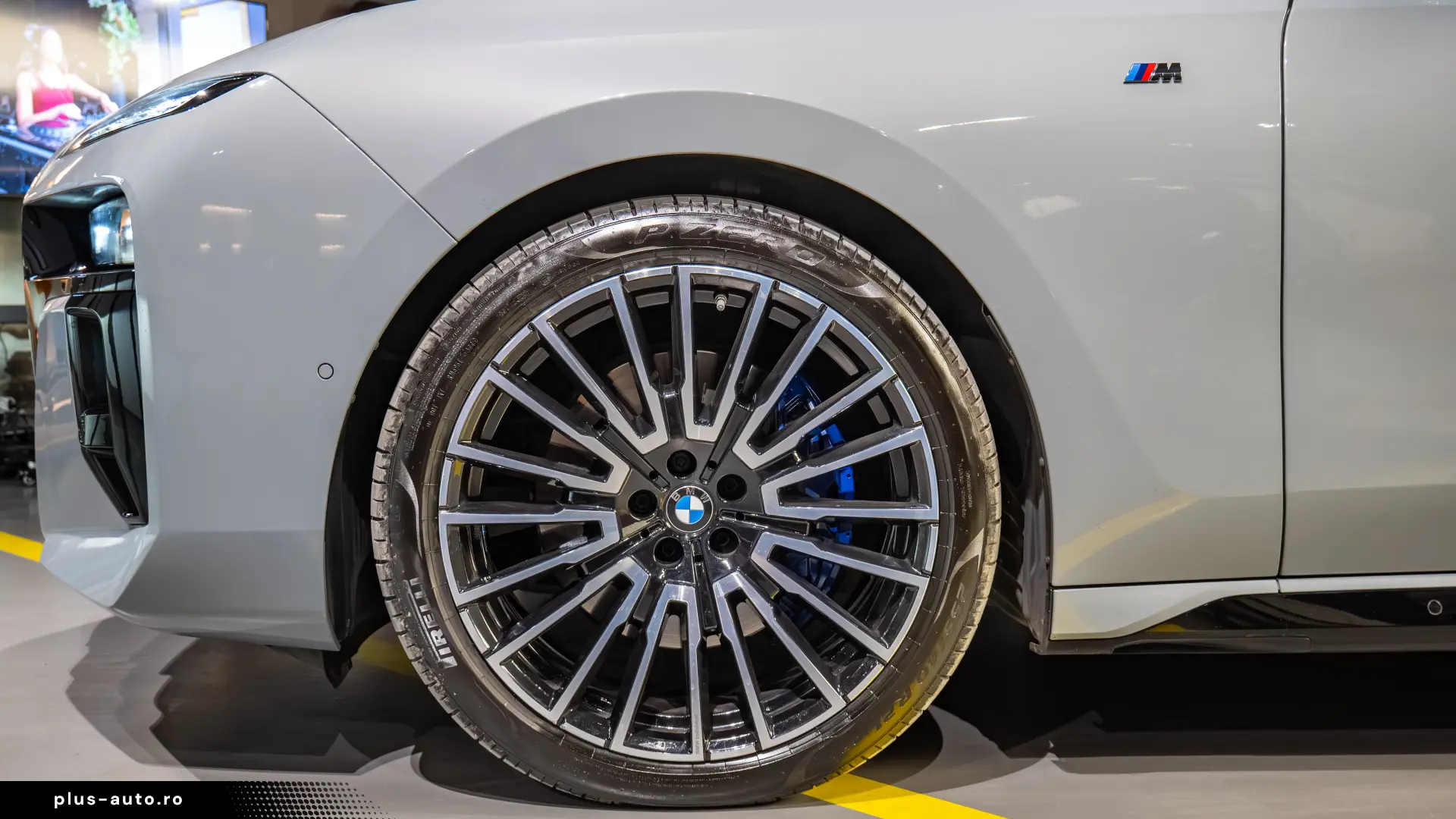BMW 740D xDrive M Sport Brooklyn Grey   Cinema